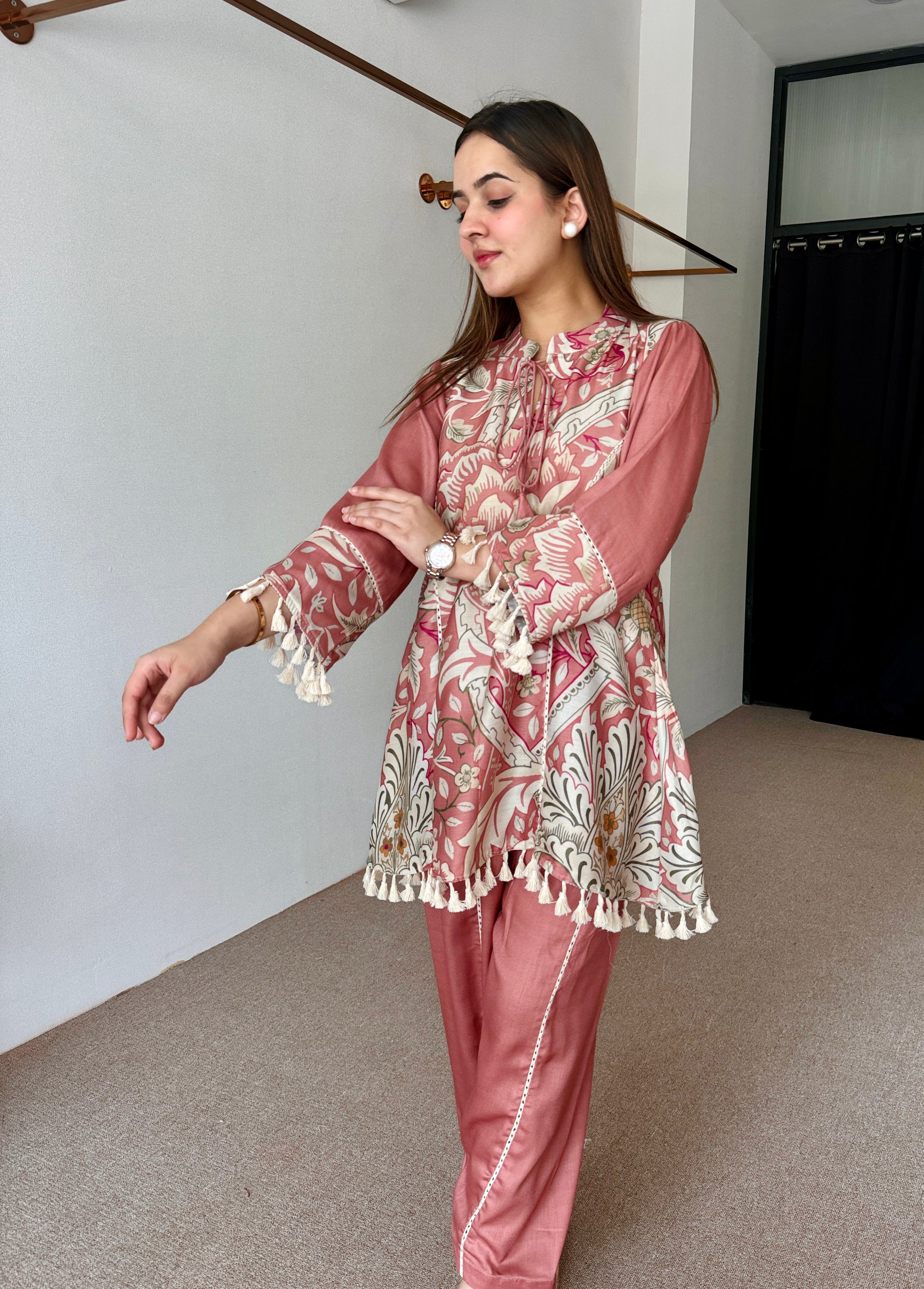 Ayna Festive Kurta Set