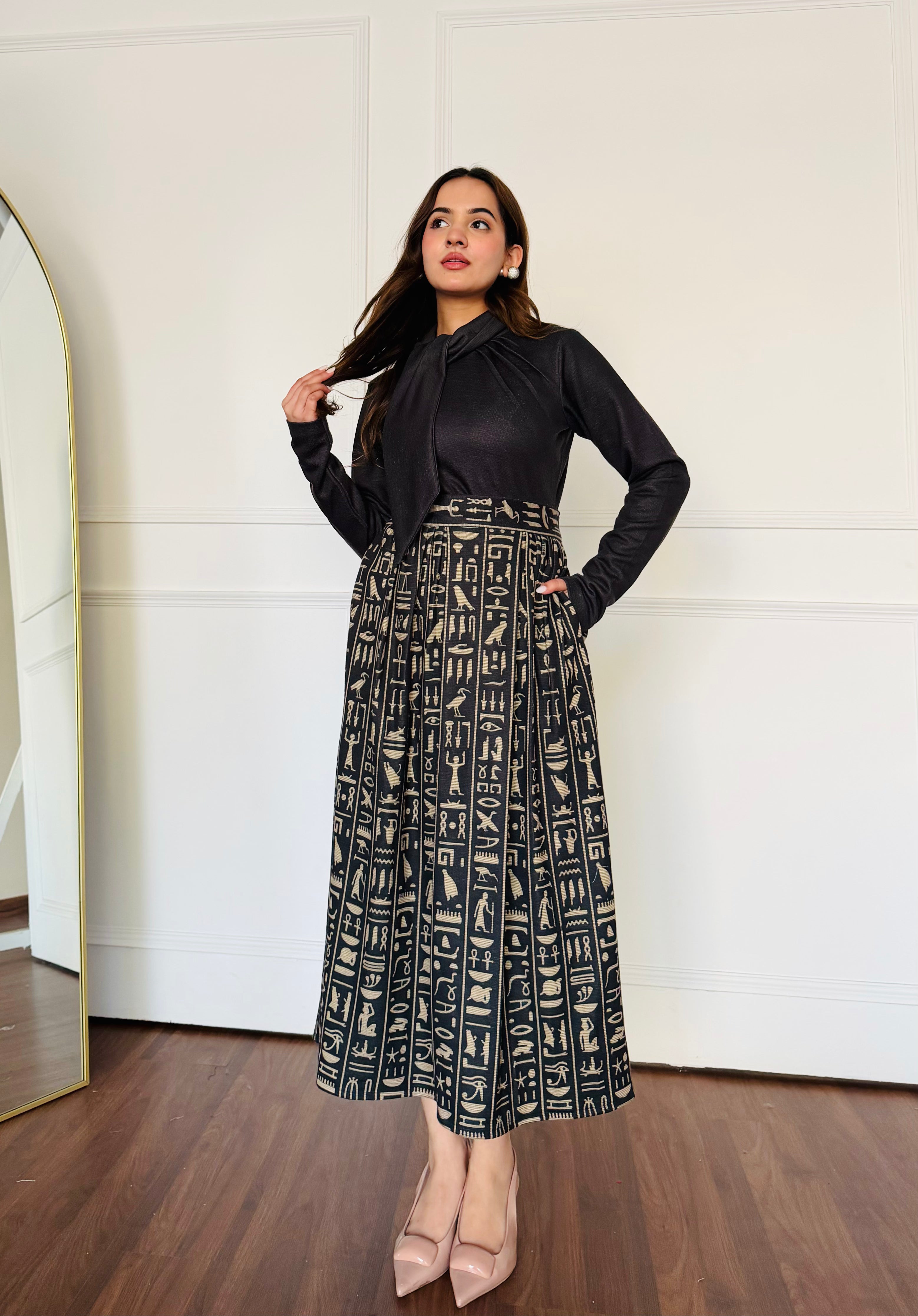 Pleated Black Woollen Skirt Set