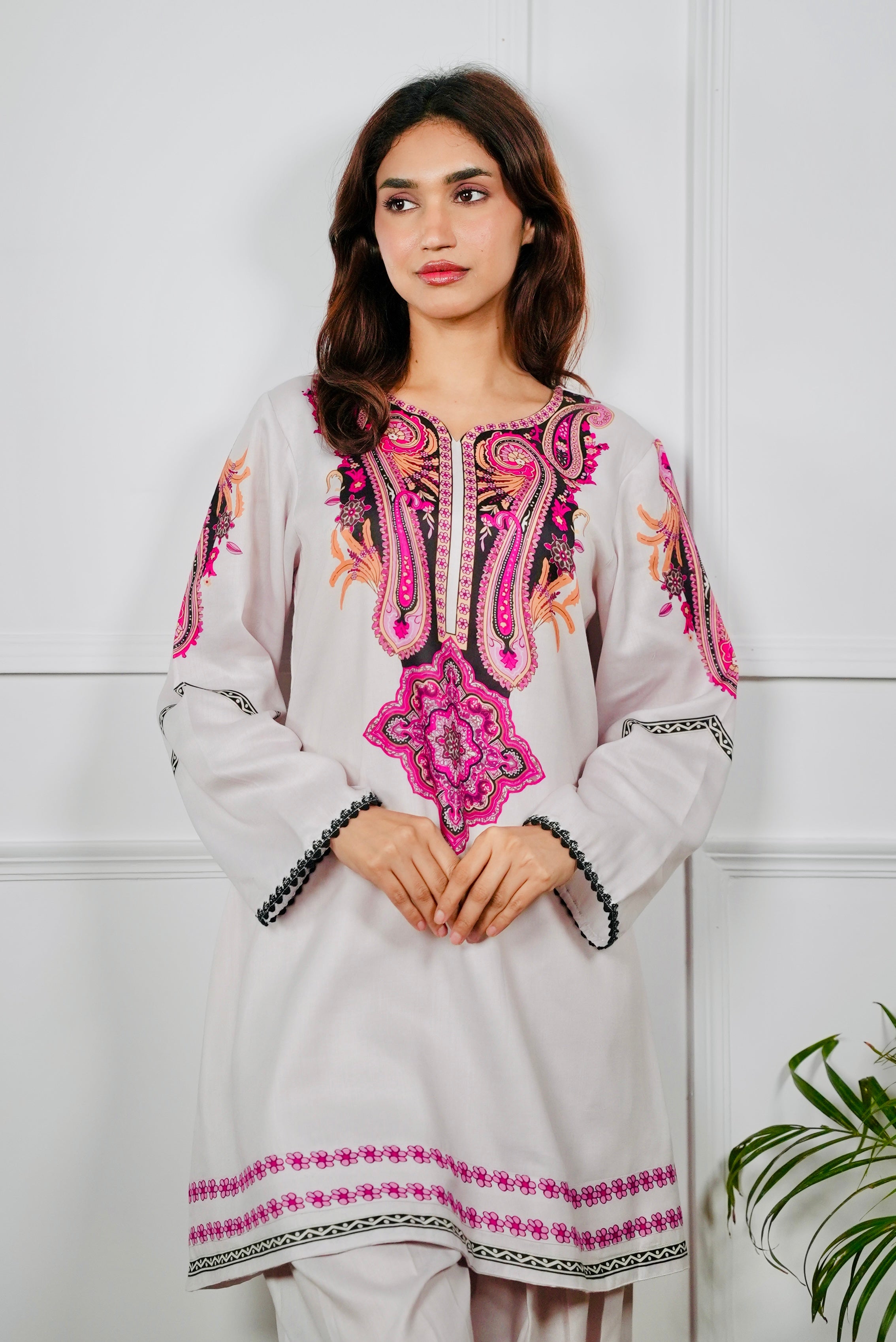 Pearl Paisley Kurta Set