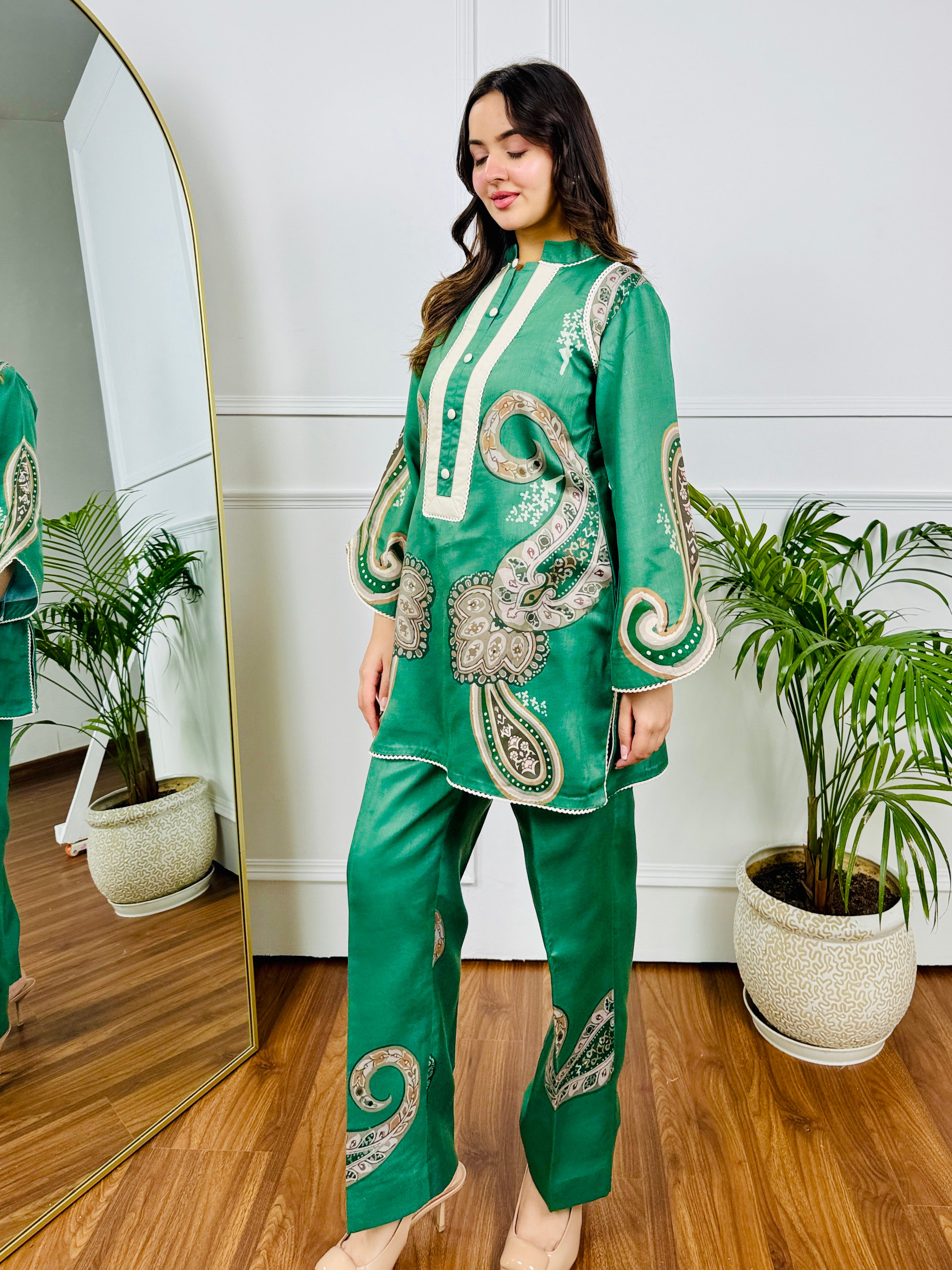 Moss Paisley Kurta Set