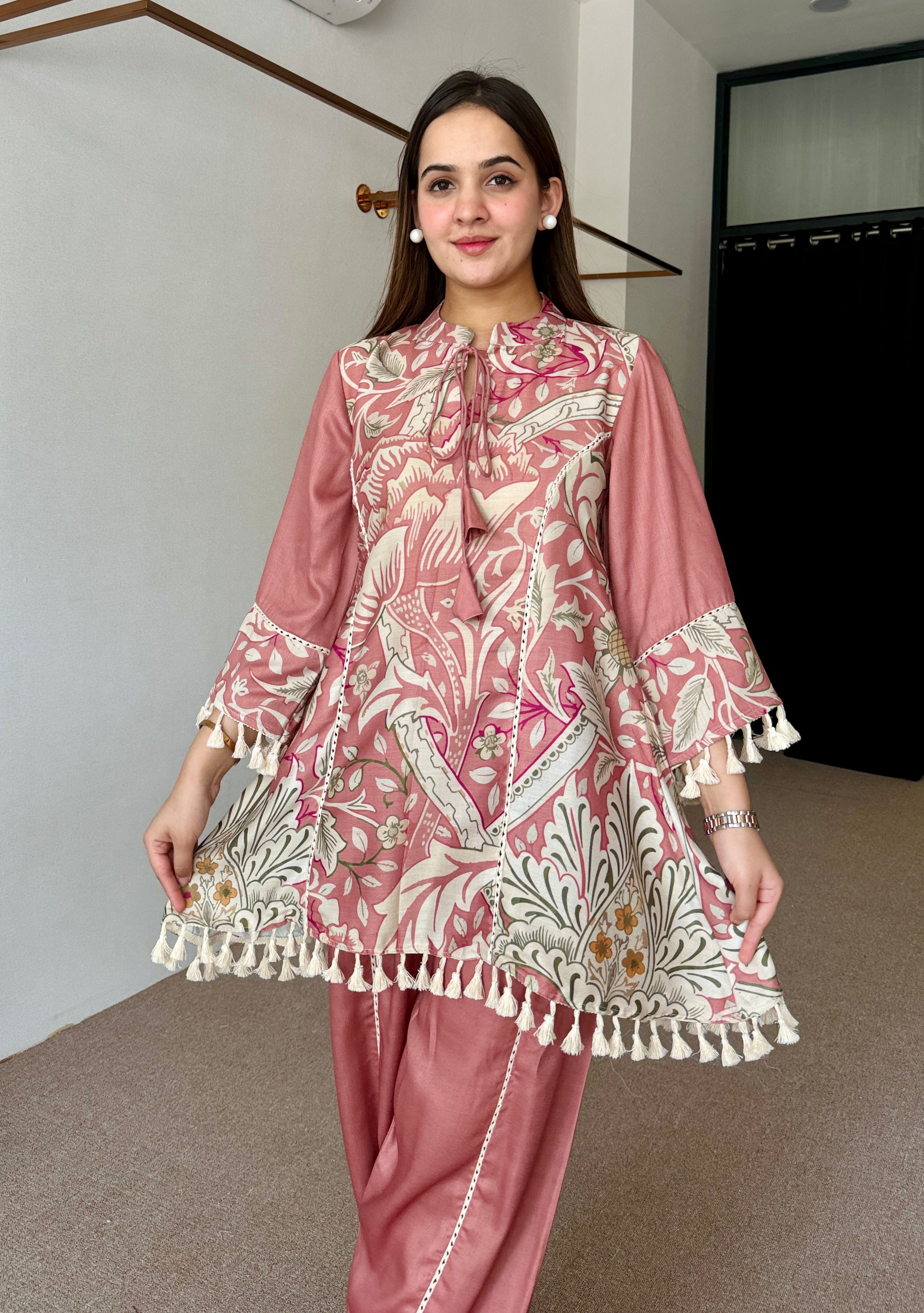 Ayna Festive Kurta Set