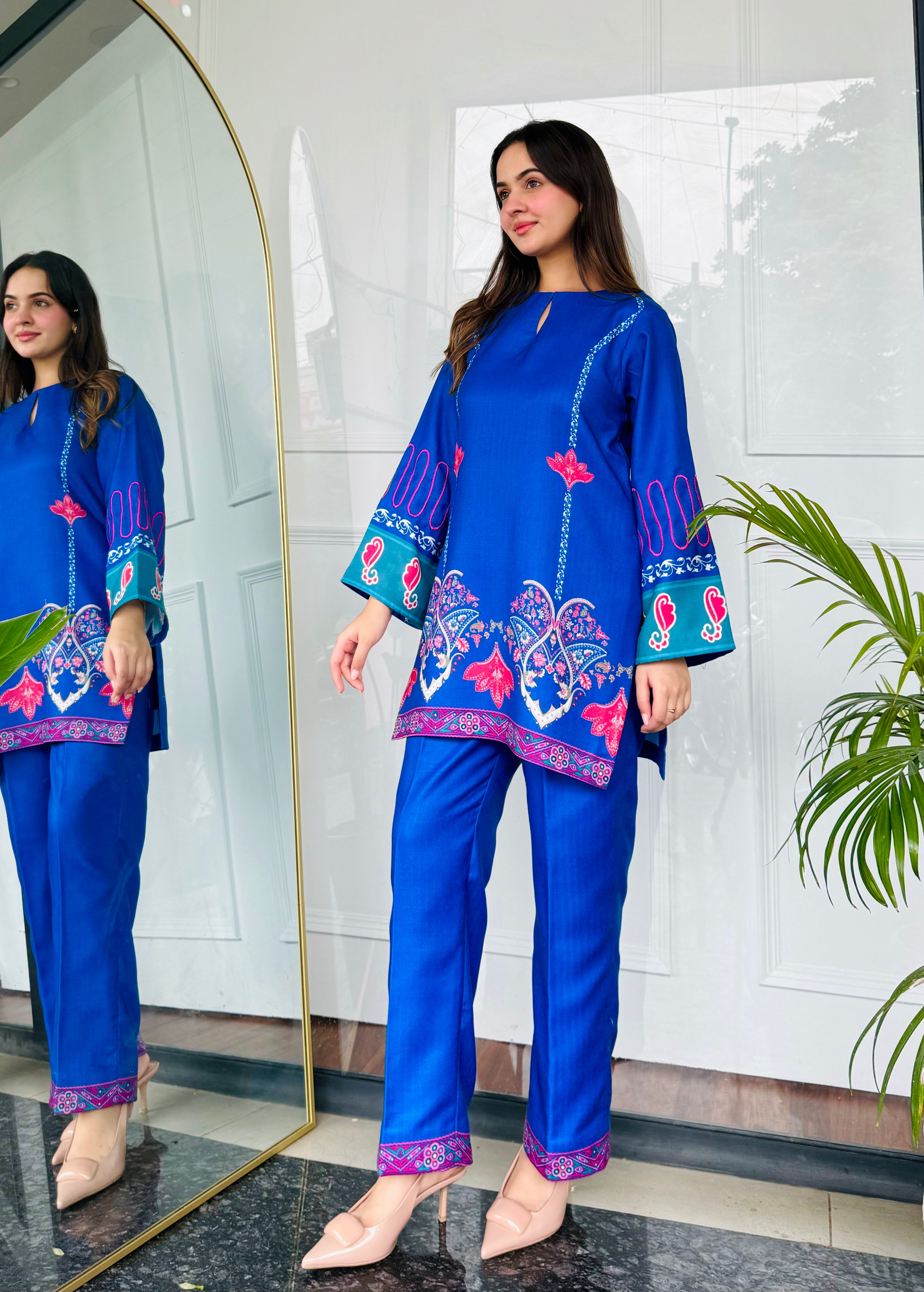 Neel Gulabi Kurta Set