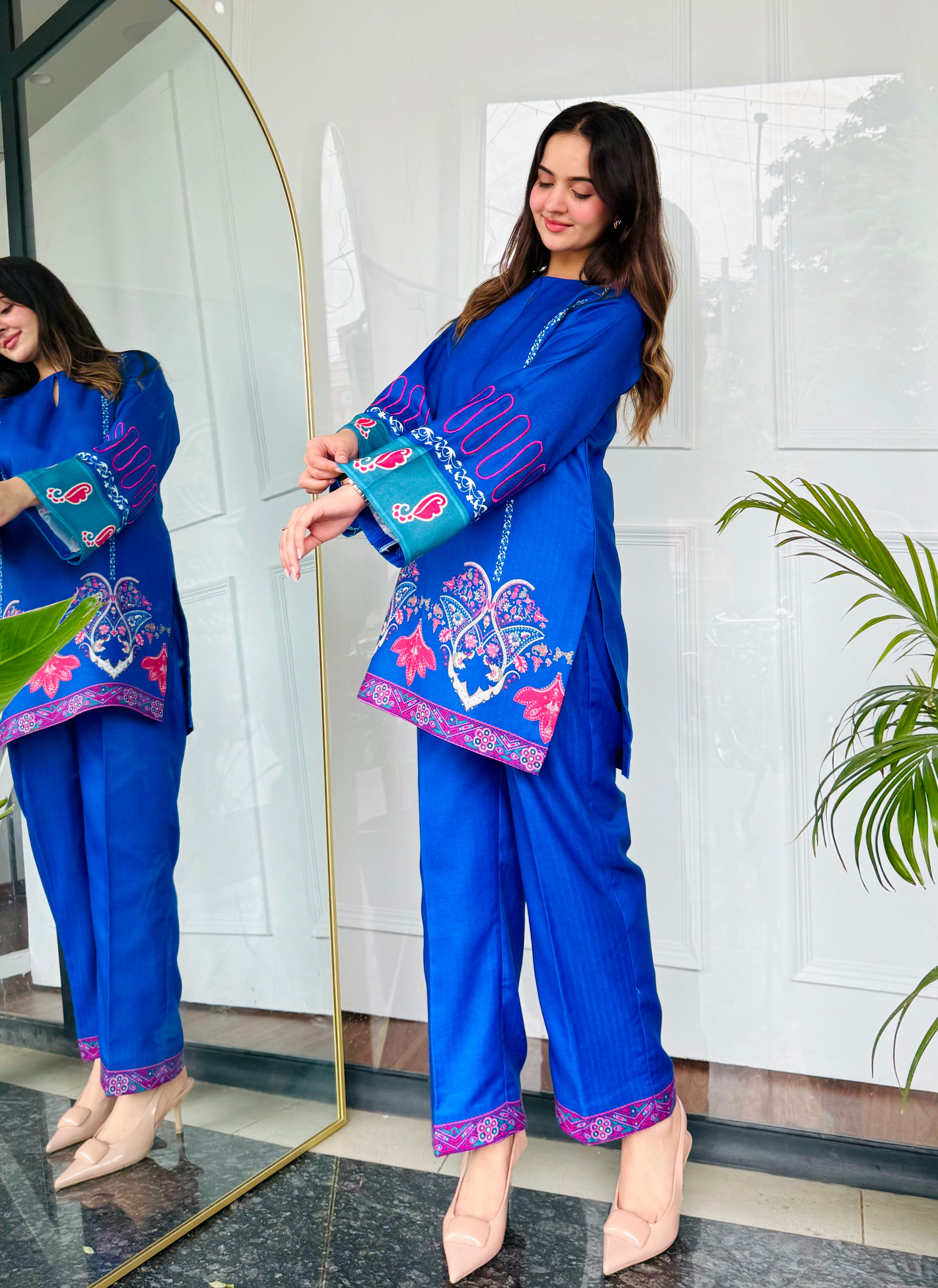 Neel Gulabi Kurta Set