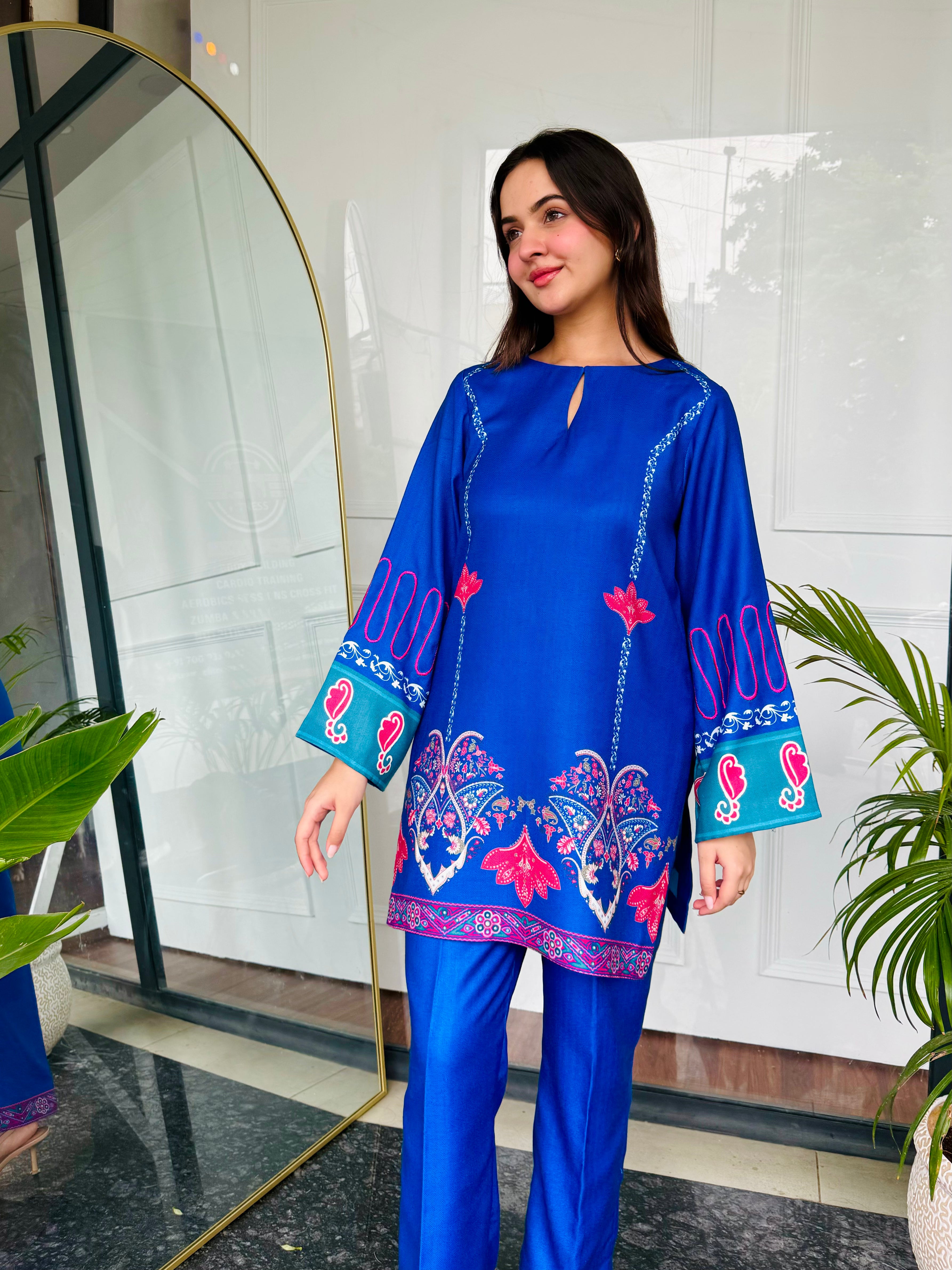 Neel Gulabi Kurta Set