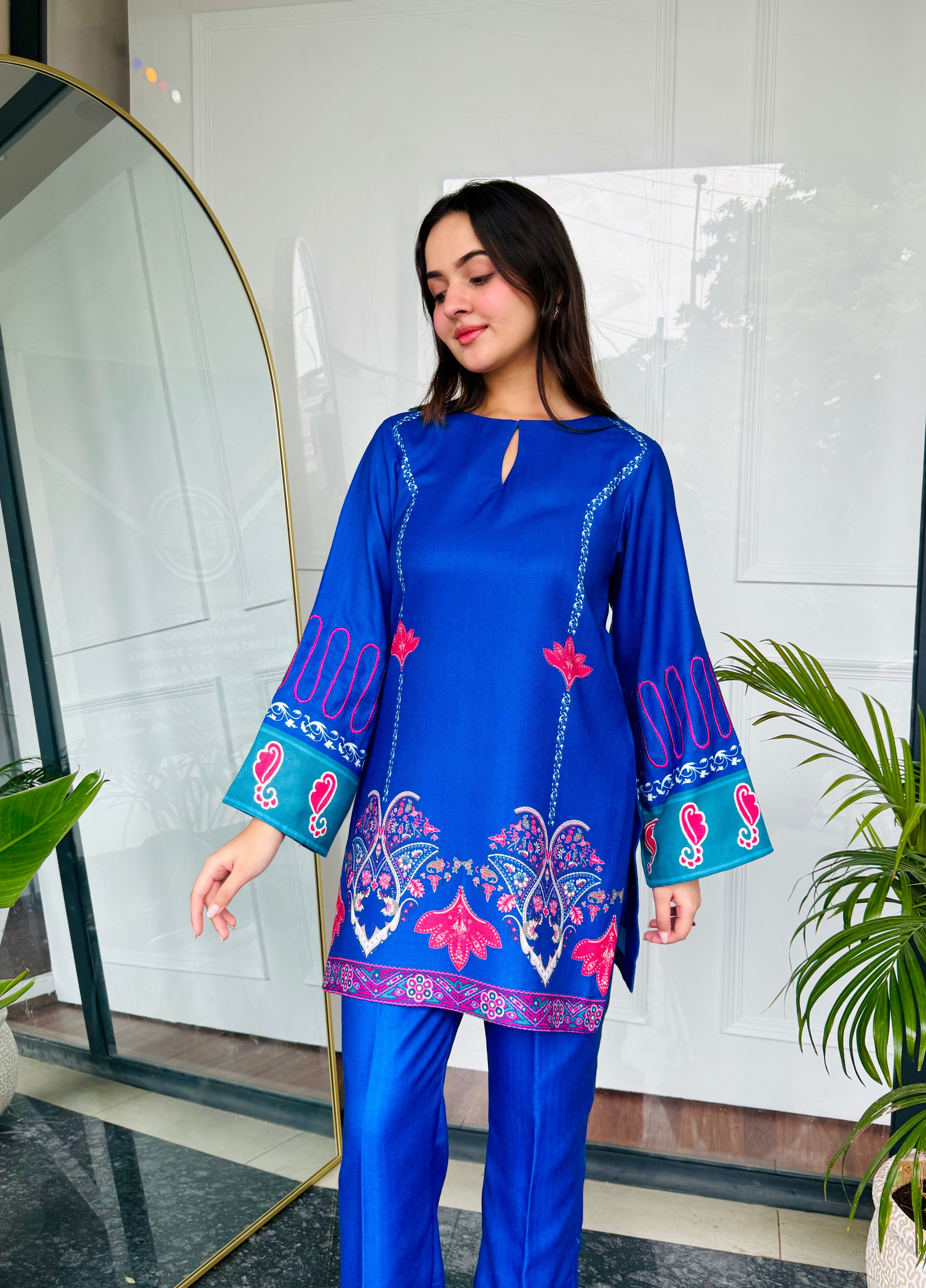 Neel Gulabi Kurta Set