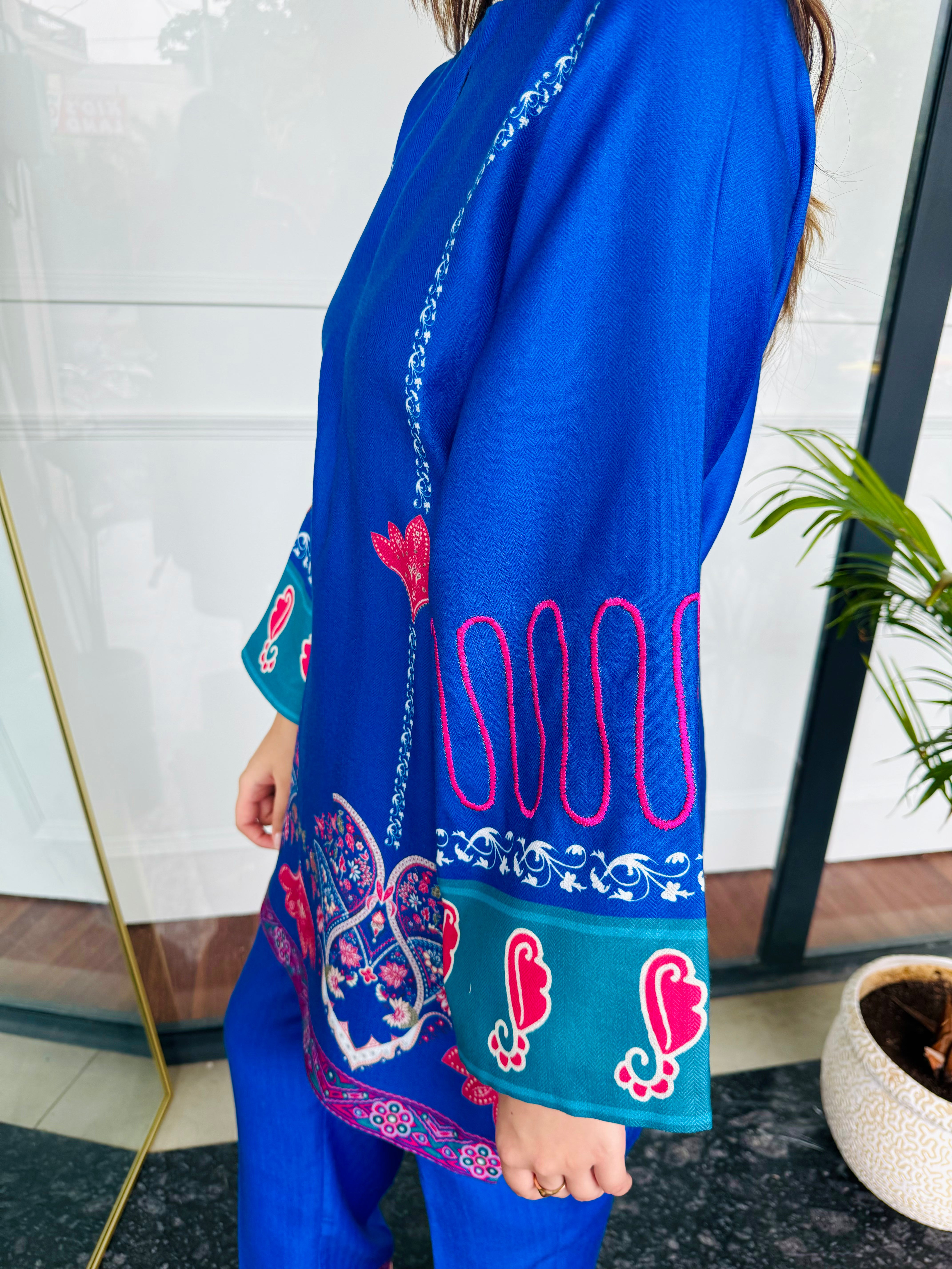 Neel Gulabi Kurta Set
