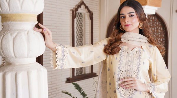 pakistani kurta sets for modern women