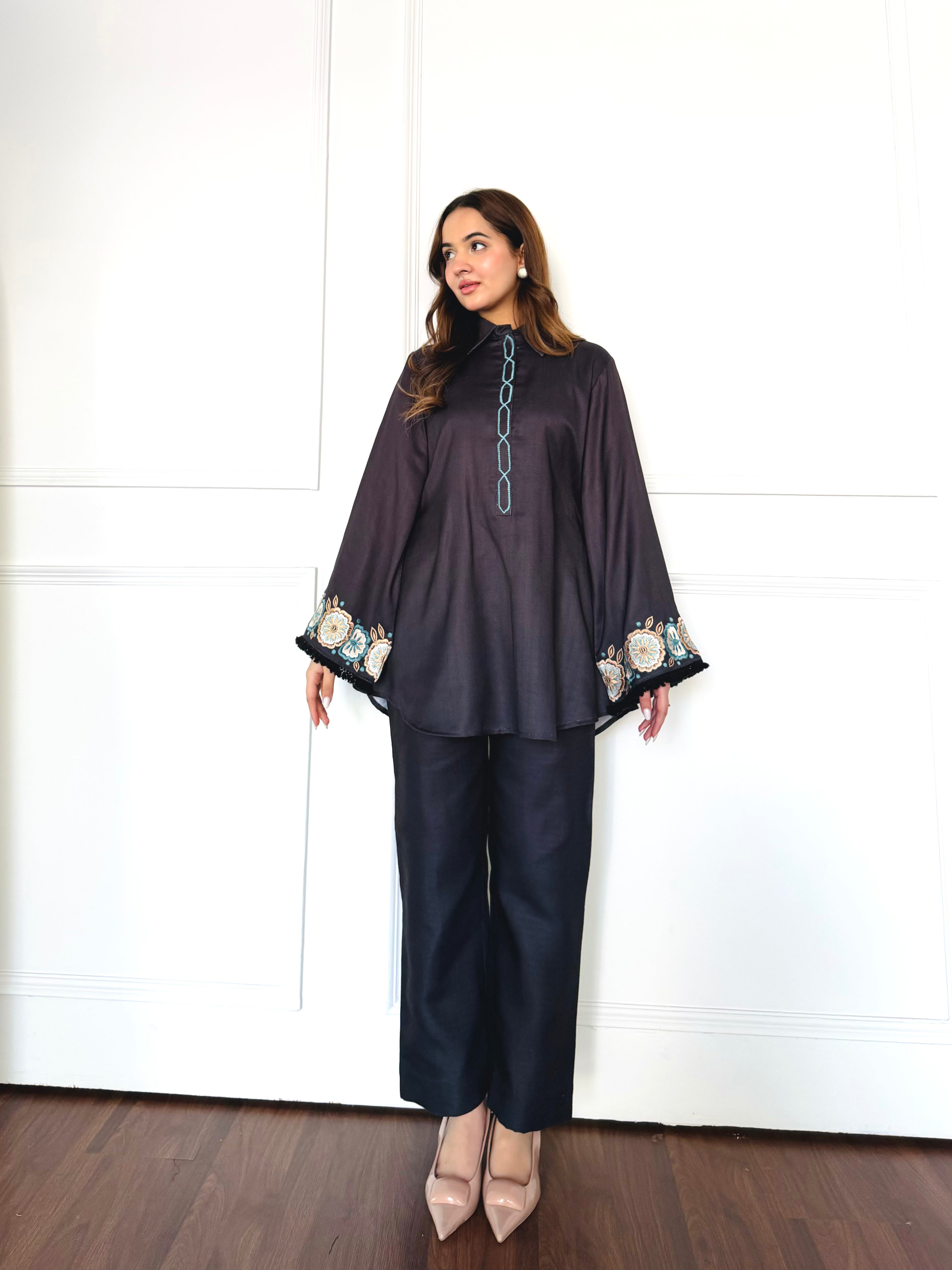 Noor-e-Black Embroidered Kurta Set
