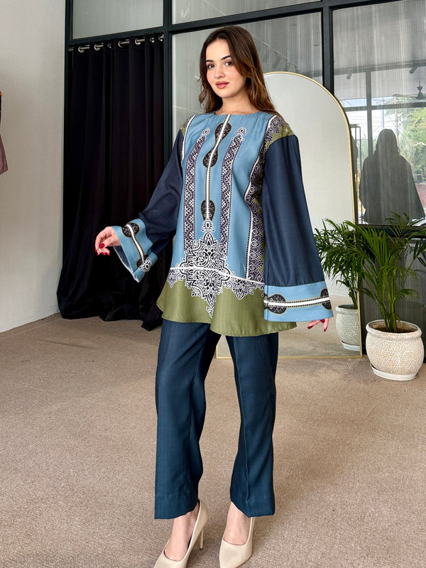Emerald Elegance Pashmina Kurta Set