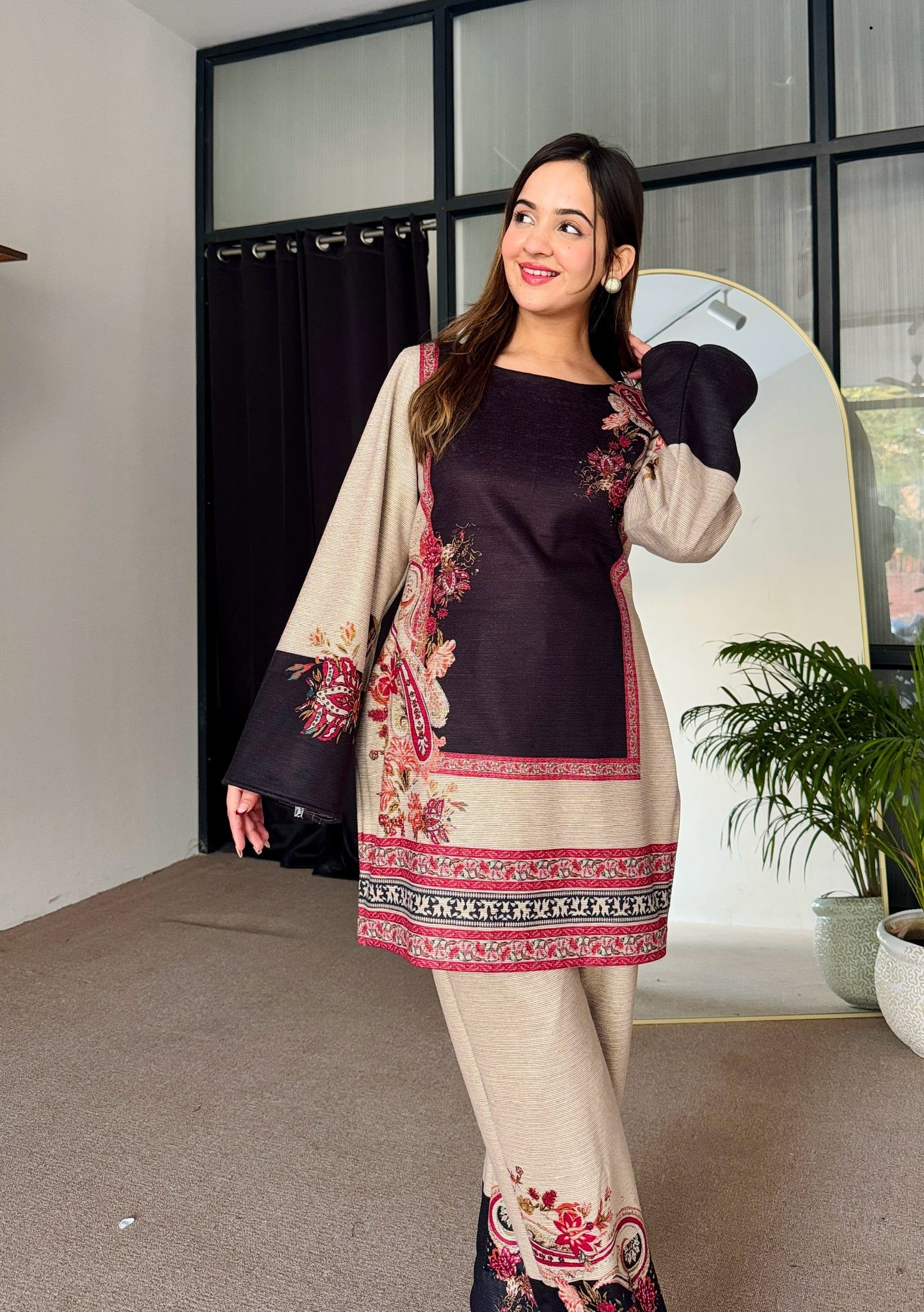 Beige Black Winter Fusion Set