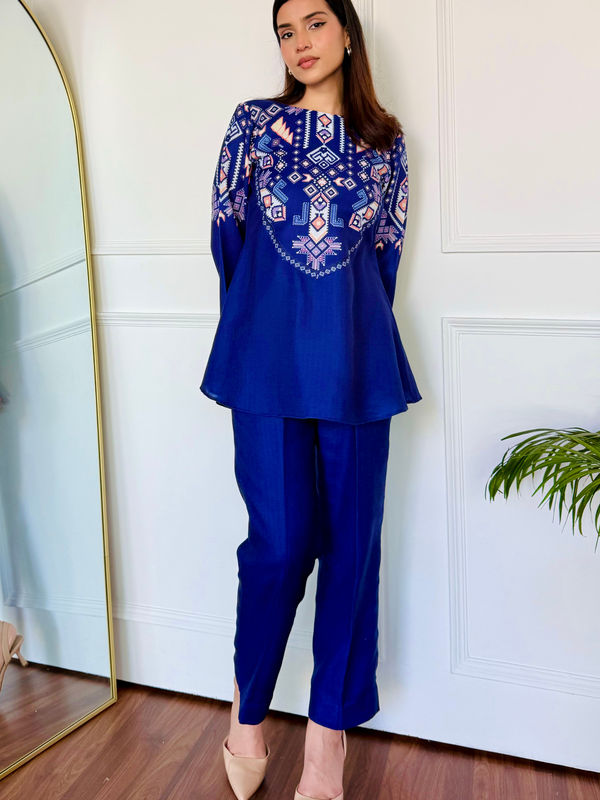 Majestic Bold Kurta Set