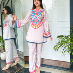 Noor-e-Rang Kurta Set