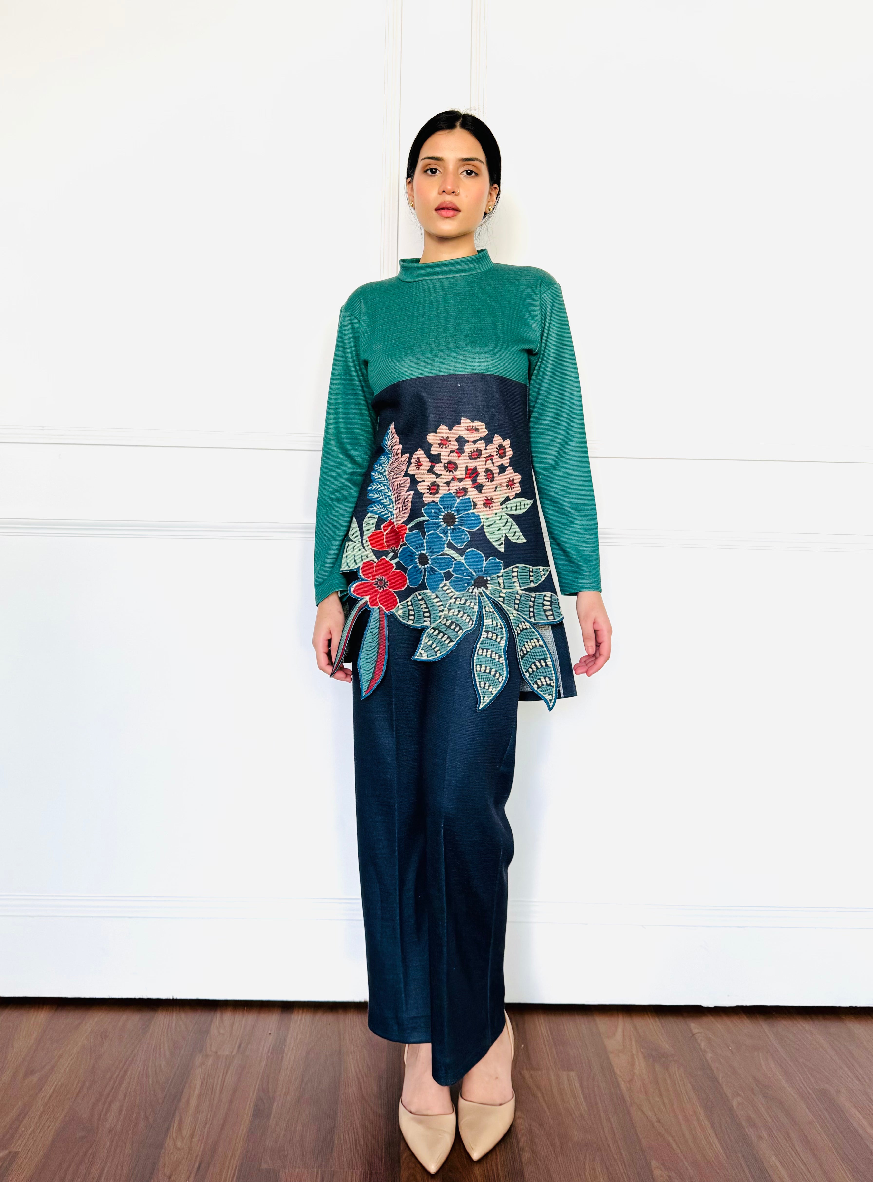 Green & Blue Cutwork Woollen Co-ord Set