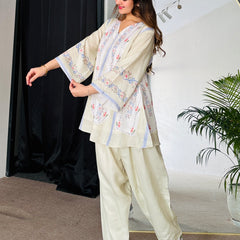 Pista Noor Kurta Set