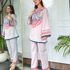 Noor-e-Rang Kurta Set