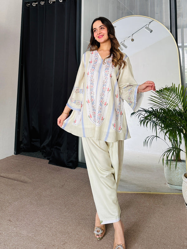 Pista Noor Kurta Set