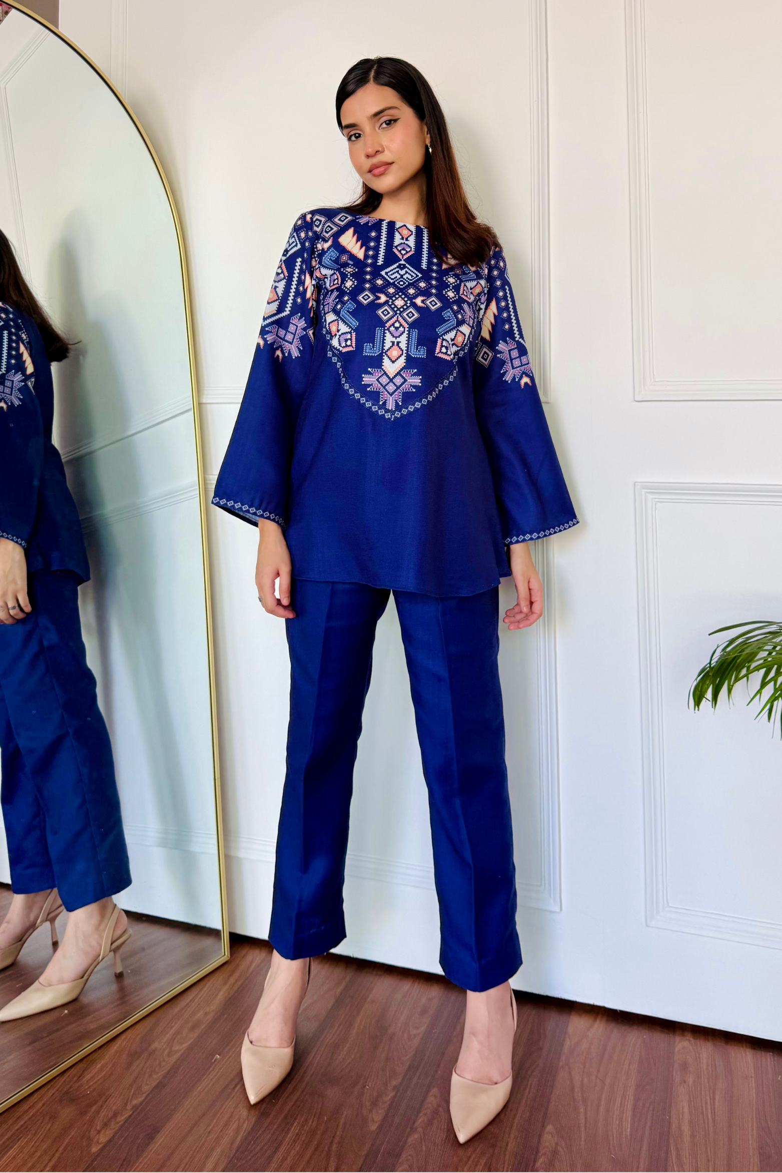 Majestic Bold Kurta Set