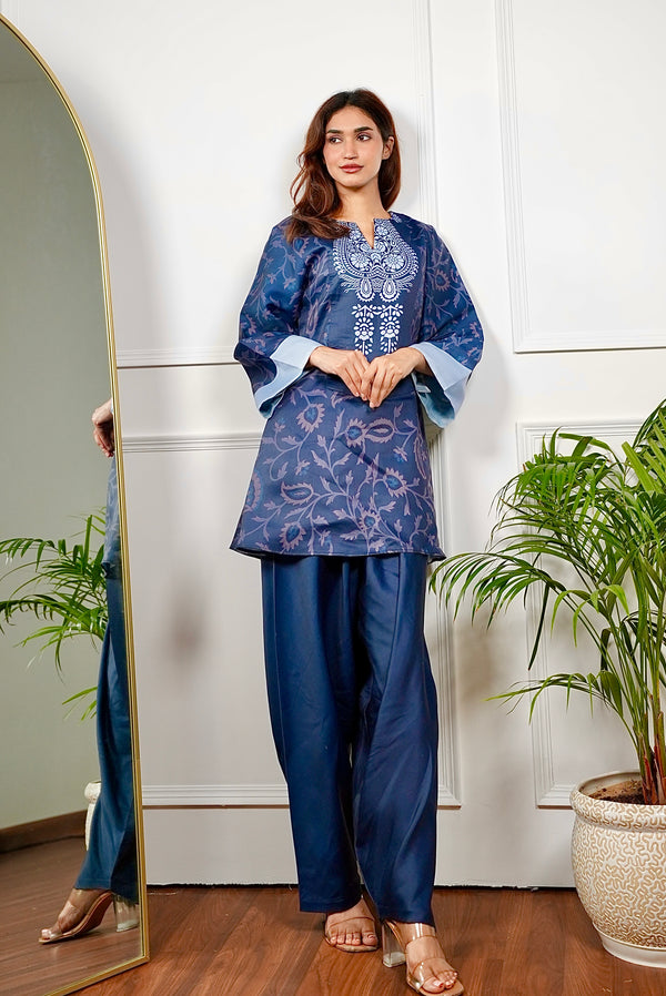 Two Tone Blue Paisley Kurt Set