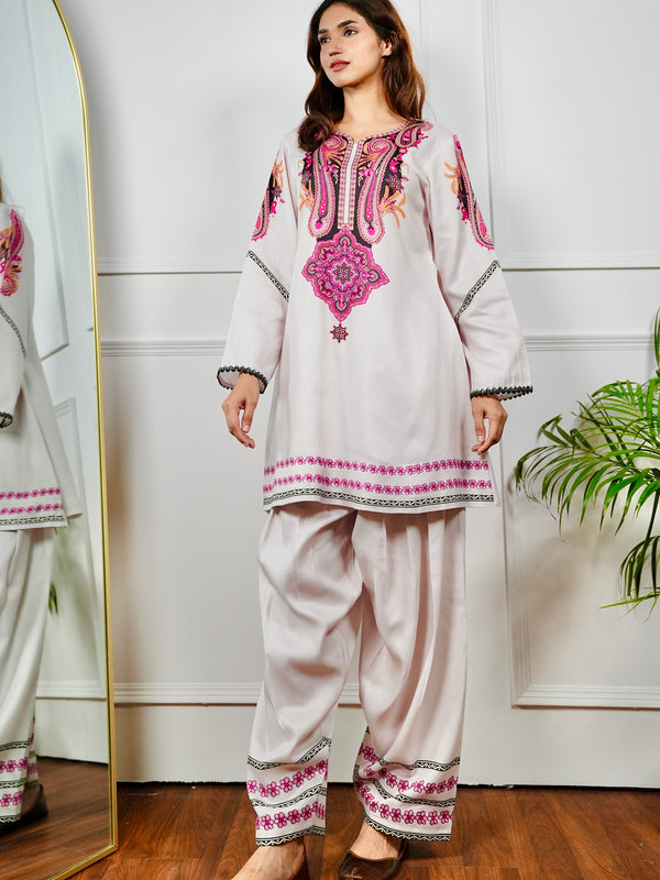Pearl Paisley Kurta Set