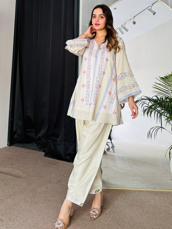 Pista Noor Kurta Set