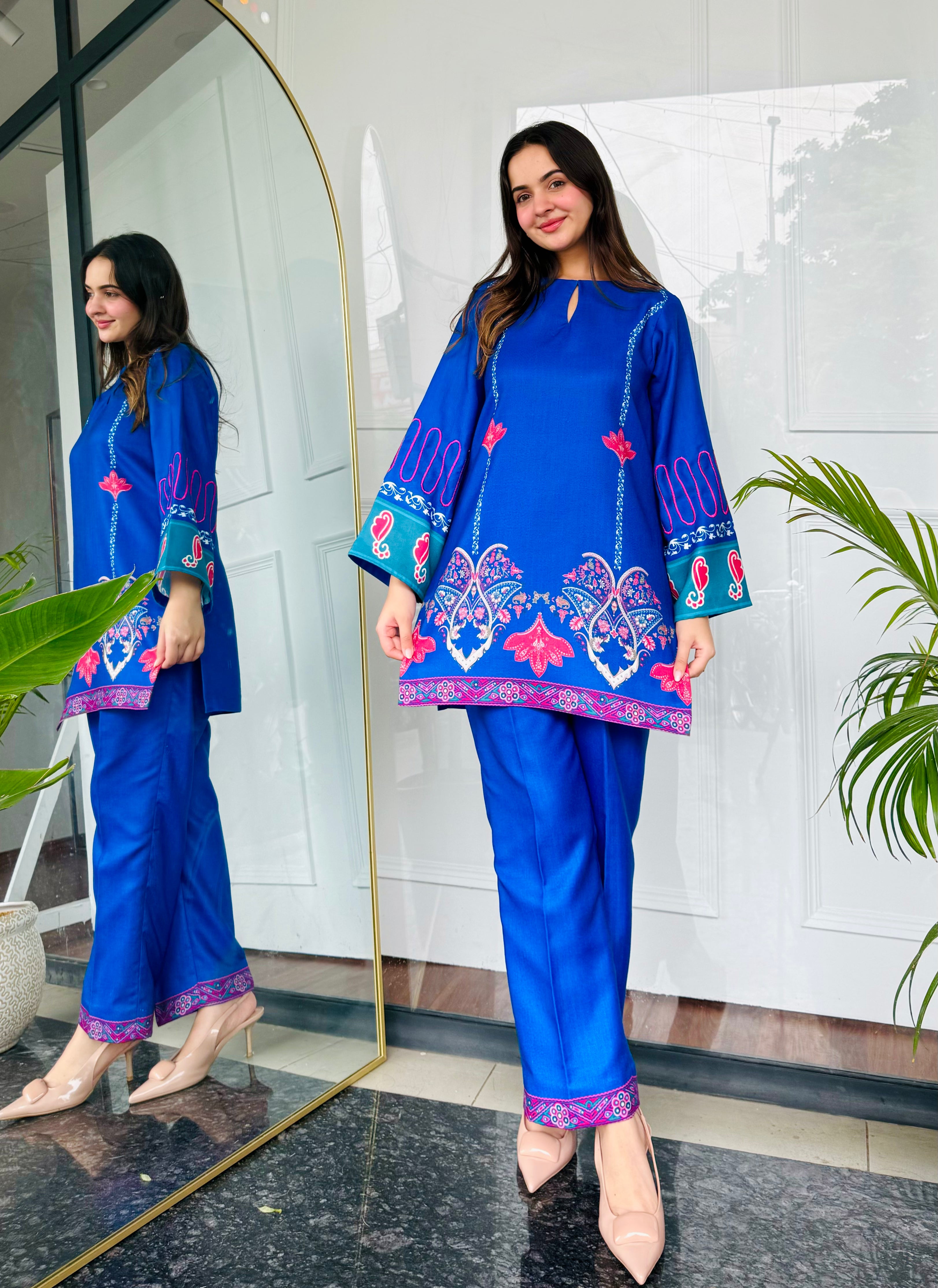 Neel Gulabi Kurta Set