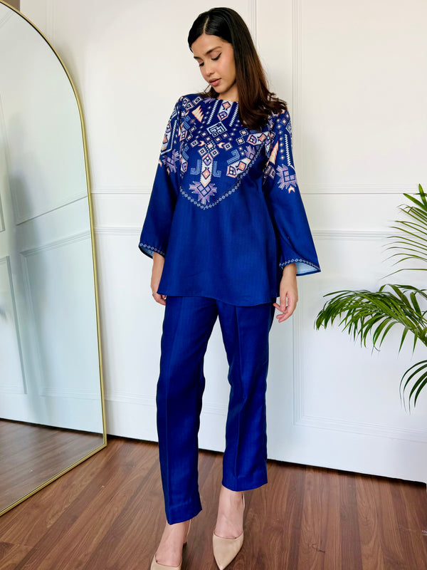 Majestic Bold Kurta Set