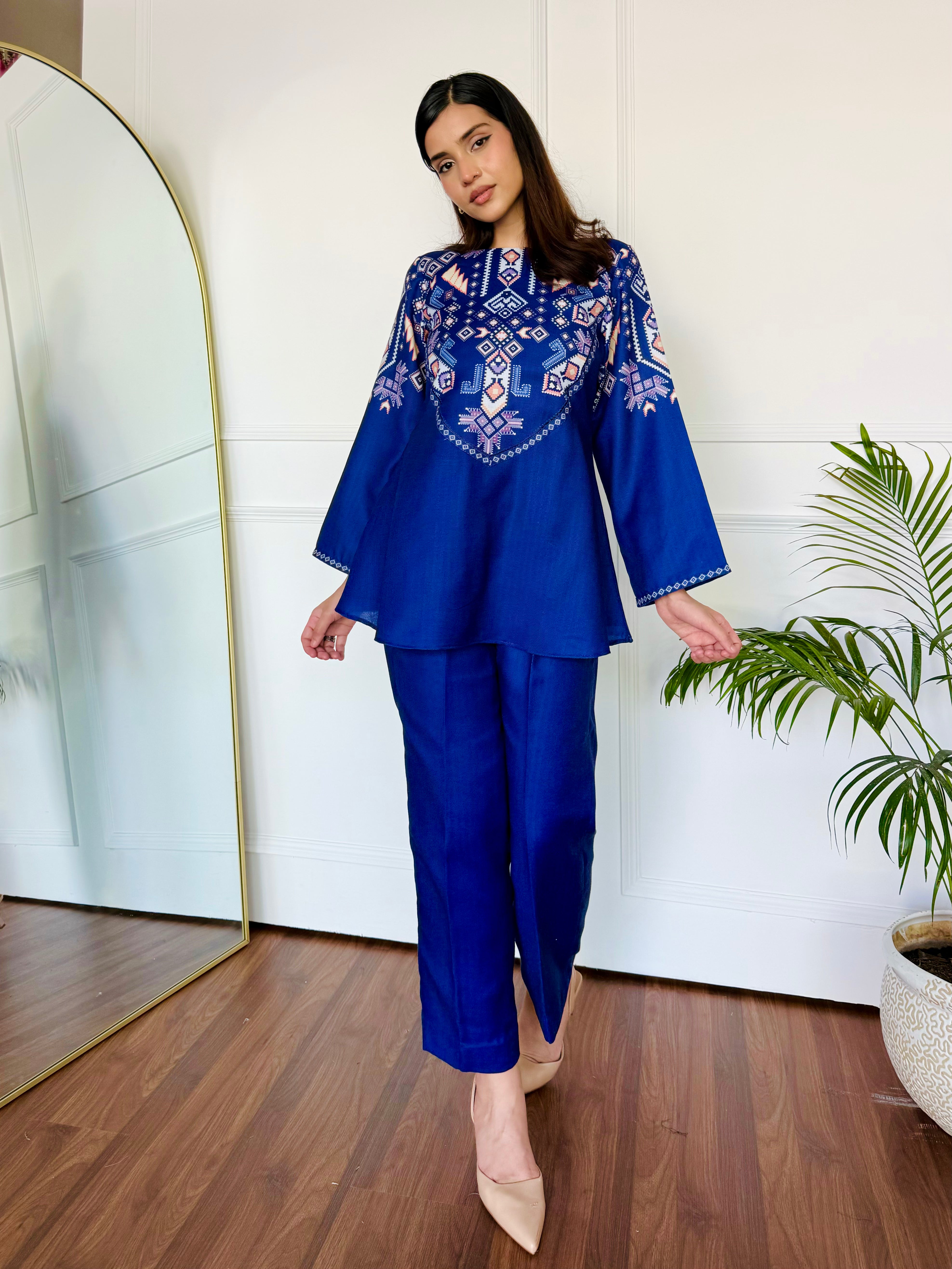Majestic Bold Kurta Set