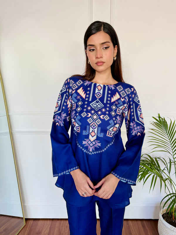 Majestic Bold Kurta Set