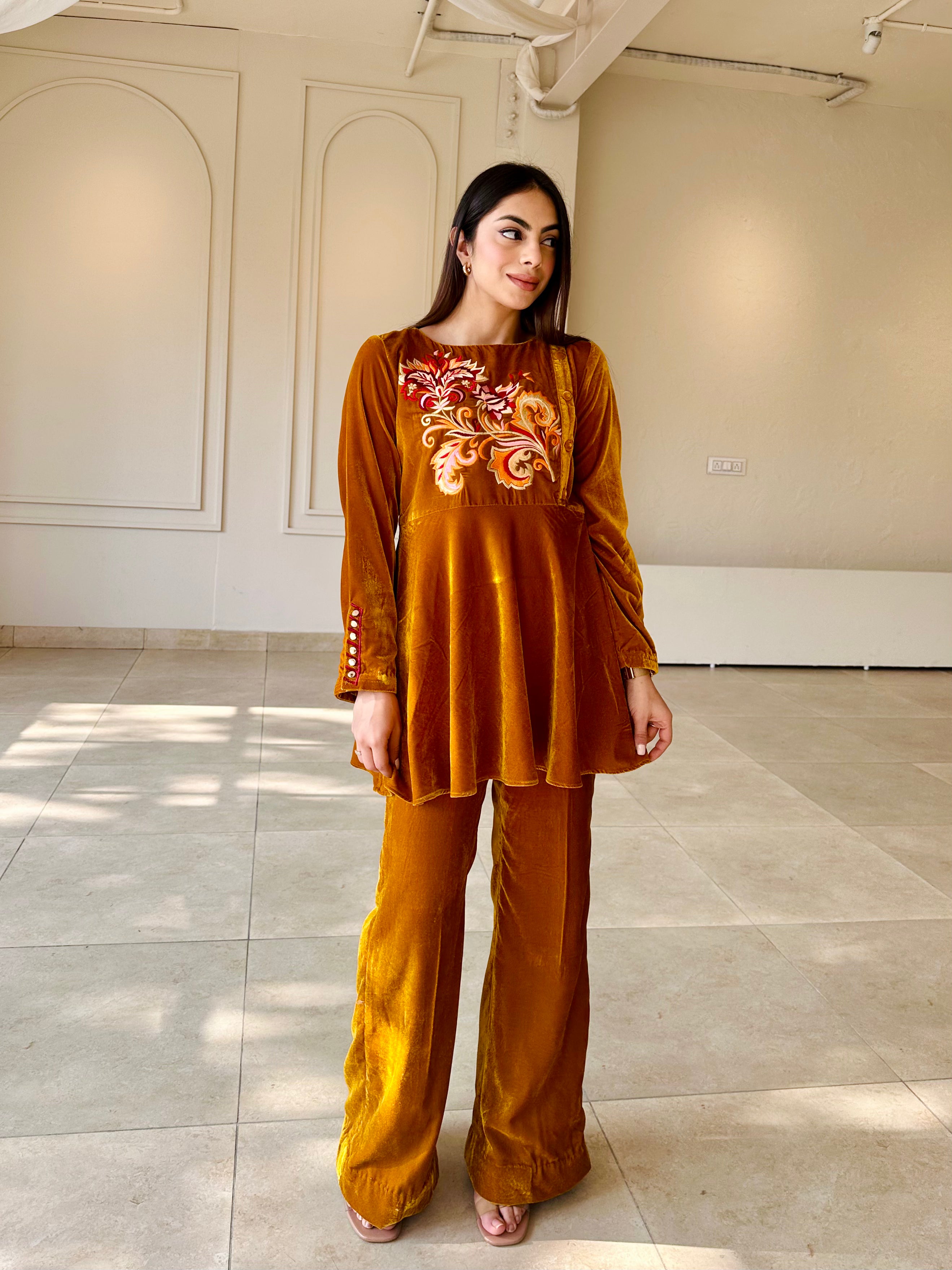 Feriha Mustard Velvet Embroidered Set