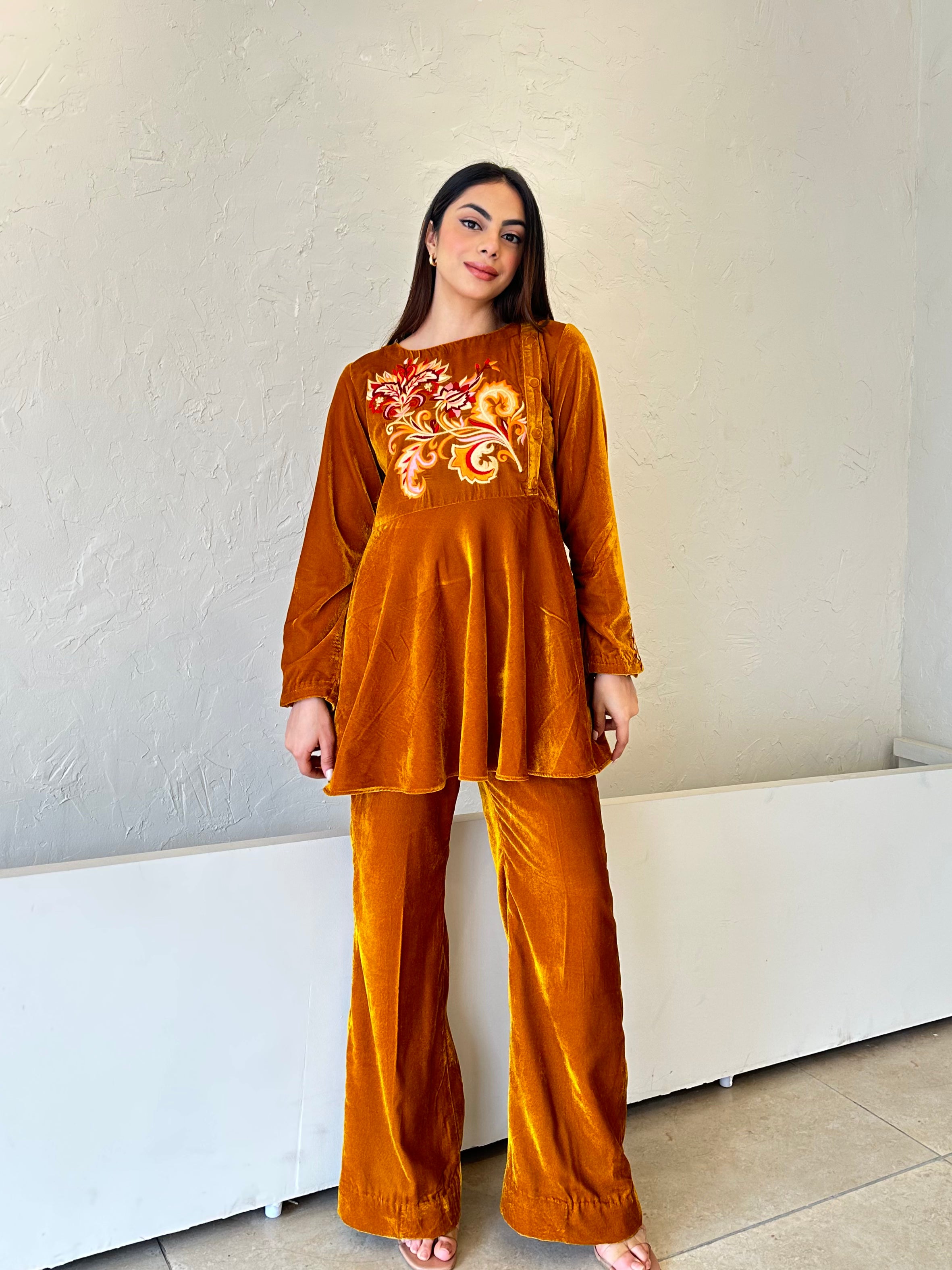 Feriha Mustard Velvet Embroidered Set